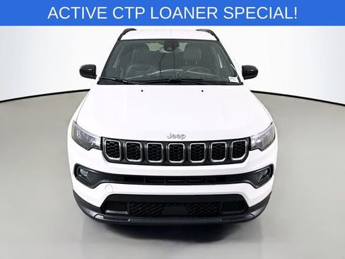 New 2026 Jeep Compass Latitude image 2