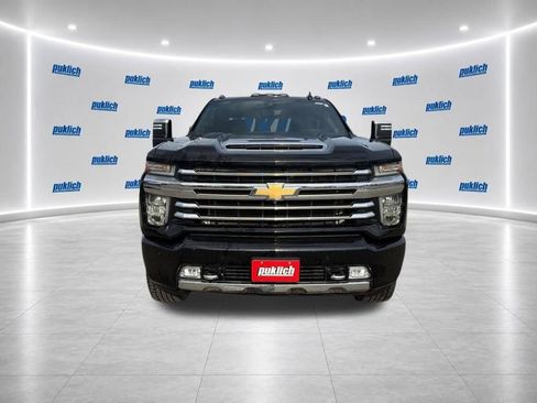 Used 2020 Chevrolet Silverado 2500 High Country w/ Technology Package AWD/4WD image 2