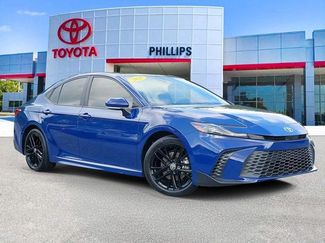 Used 2025 Toyota Camry SE w/ Multimedia Upgrade Package video 1