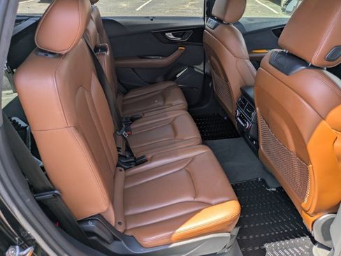 Used 2018 Audi Q7 3.0T Prestige AWD/4WD image 19