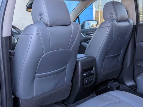 Used 2020 Buick Enclave Essence w/ Sound and Sites Package AWD/4WD image 16