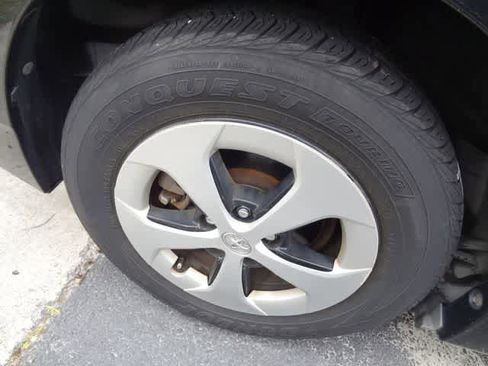Used 2012 Toyota Prius Three FWD image 12