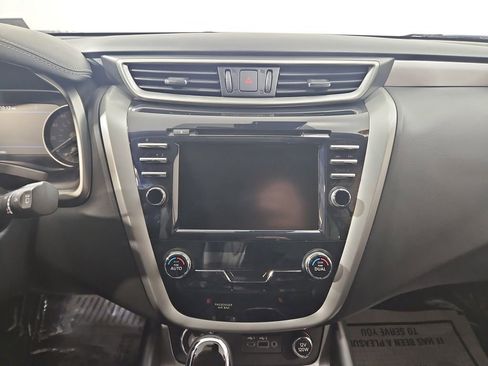 Used 2020 Nissan Murano SV w/ Premium Package image 19