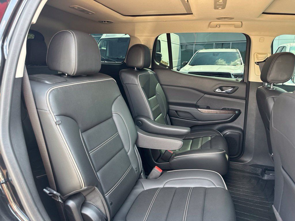 Used 2023 GMC Acadia Denali w/ Black Diamond Edition FWD image 25