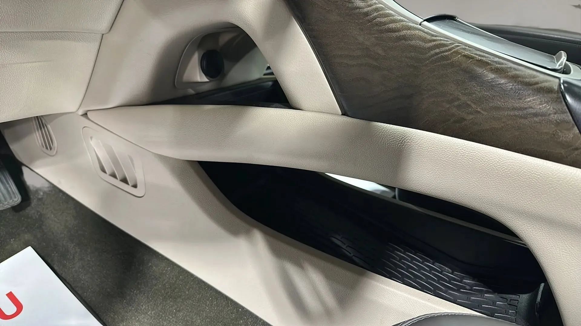 Used 2019 Lincoln Nautilus Select AWD/4WD image 26