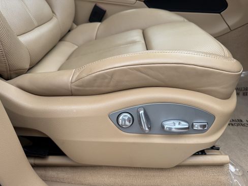 Used 2017 Porsche Macan S image 39