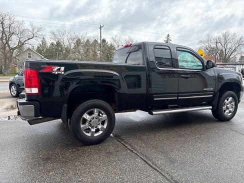 Used 2013 GMC Sierra 2500 SLE w/ SLE Preferred Package AWD/4WD image 5