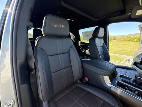 New 2026 Chevrolet Silverado 1500 High Country w/ Technology Package image 29