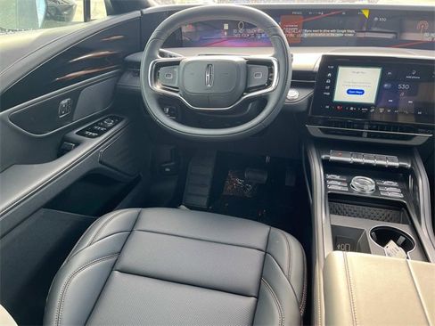 New 2025 Lincoln Nautilus Premier w/ Jet Appearance Package image 14
