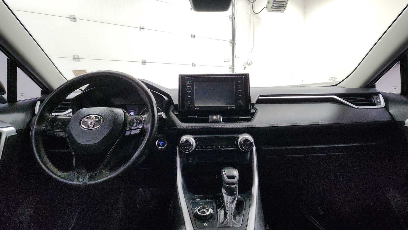 Certified 2020 Toyota RAV4 XLE w/ Carpet Mat Package AWD/4WD image 26