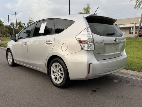Used 2012 Toyota Prius V Three FWD image 5