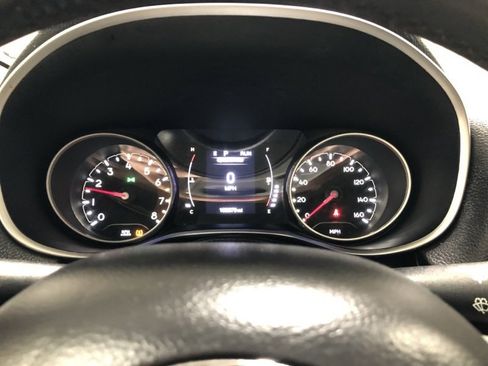 Used 2021 Jeep Compass Latitude image 25