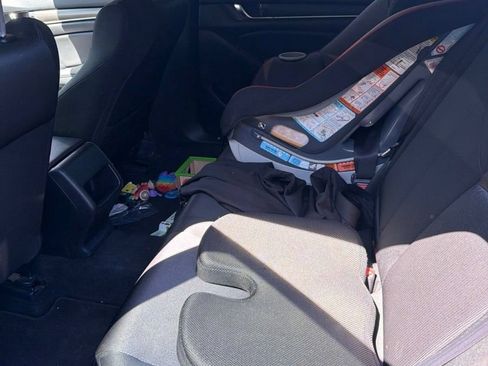 Used 2019 Honda Accord LX image 10