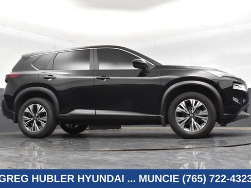 Used 2023 Nissan Rogue SV AWD/4WD image 25