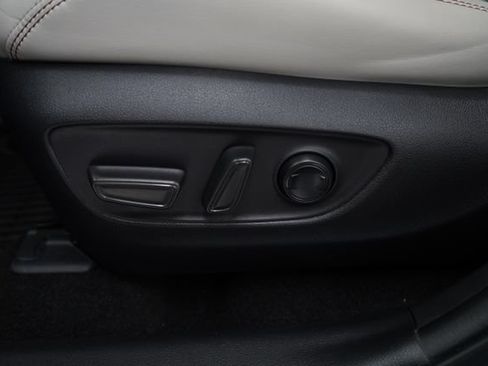 Used 2019 Toyota RAV4 Limited w/ Cold Weather Package AWD/4WD image 13