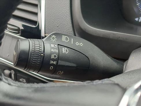 Used 2022 Volvo XC90 T8 Inscription w/ Lounge Package image 10