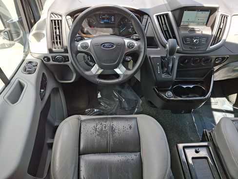 Used 2017 Ford Transit 150 XLT RWD image 14