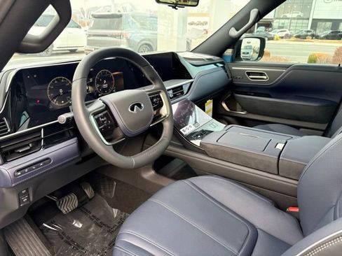 New 2026 INFINITI QX80 4WD w/ Sport Exterior Package image 9