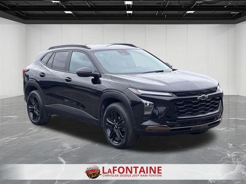 Used 2025 Chevrolet Trax ACTIV w/ Driver Confidence Package FWD image 7