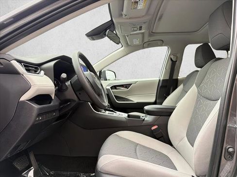 New 2025 Toyota RAV4 XLE image 11