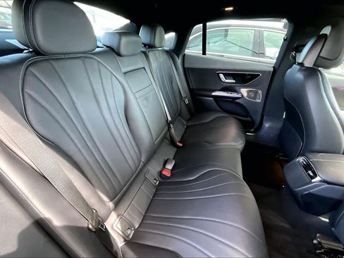 Certified 2023 Mercedes-Benz EQE 500 4MATIC Sedan image 19