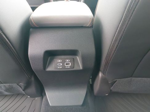 Used 2025 Subaru Crosstrek 2.5i Limited w/ Popular Package #3A image 16