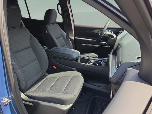 New 2026 Chevrolet Traverse LT w/ Driver Confidence Package FWD image 15