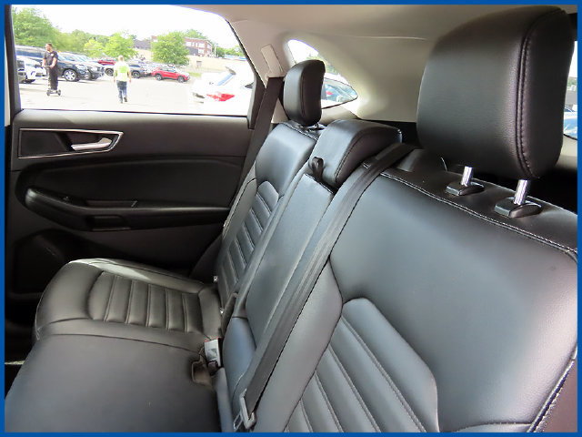 Used 2024 Ford Edge SEL AWD/4WD image 10