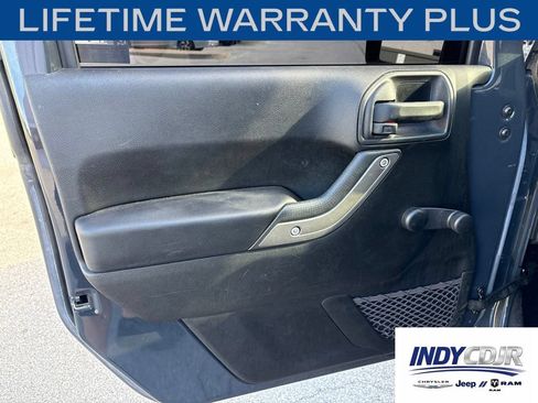 Used 2017 Jeep Wrangler Sport AWD/4WD image 8