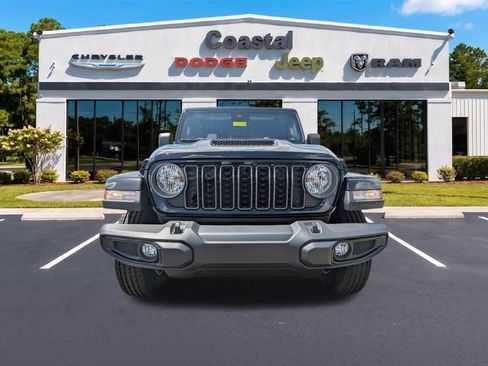 New 2025 Jeep Gladiator Sport AWD/4WD image 2