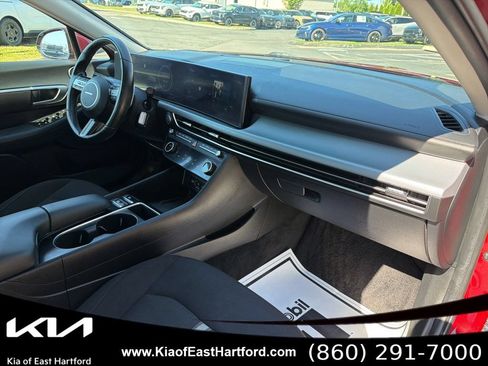 Used 2024 Hyundai Sonata SEL w/ Convenience Package FWD image 12