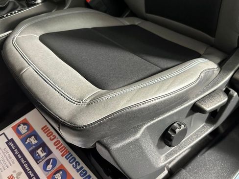 Used 2022 Ford Bronco Black Diamond image 17