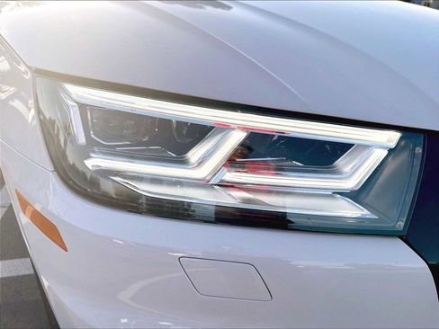 Used 2019 Audi Q5 Prestige AWD/4WD image 30