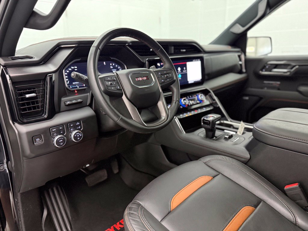 Used 2024 GMC Sierra 1500 AT4 w/ Technology Package AWD/4WD image 20