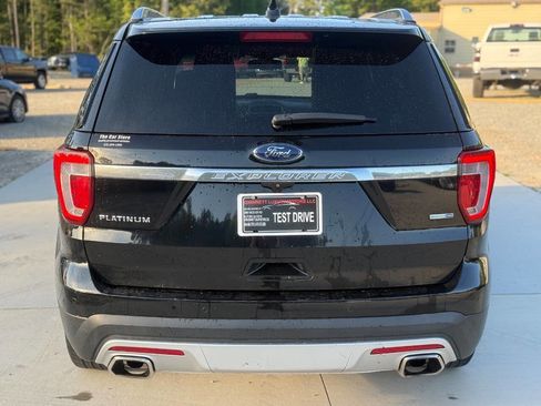 Used 2017 Ford Explorer Platinum image 7