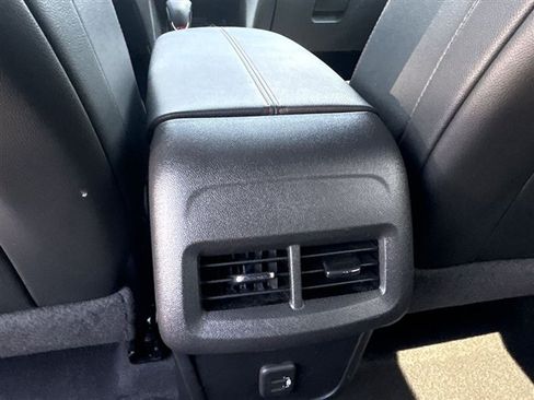 Certified 2023 Chevrolet Equinox RS FWD image 20