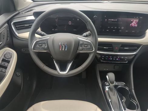 Used 2026 Buick Encore GX Avenir w/ Avenir Technology Package FWD image 15