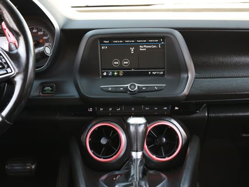 Used 2019 Chevrolet Camaro LT RWD image 39