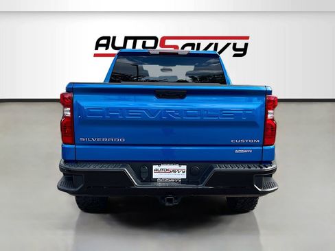 Used 2023 Chevrolet Silverado 1500 Custom Trail Boss AWD/4WD image 6