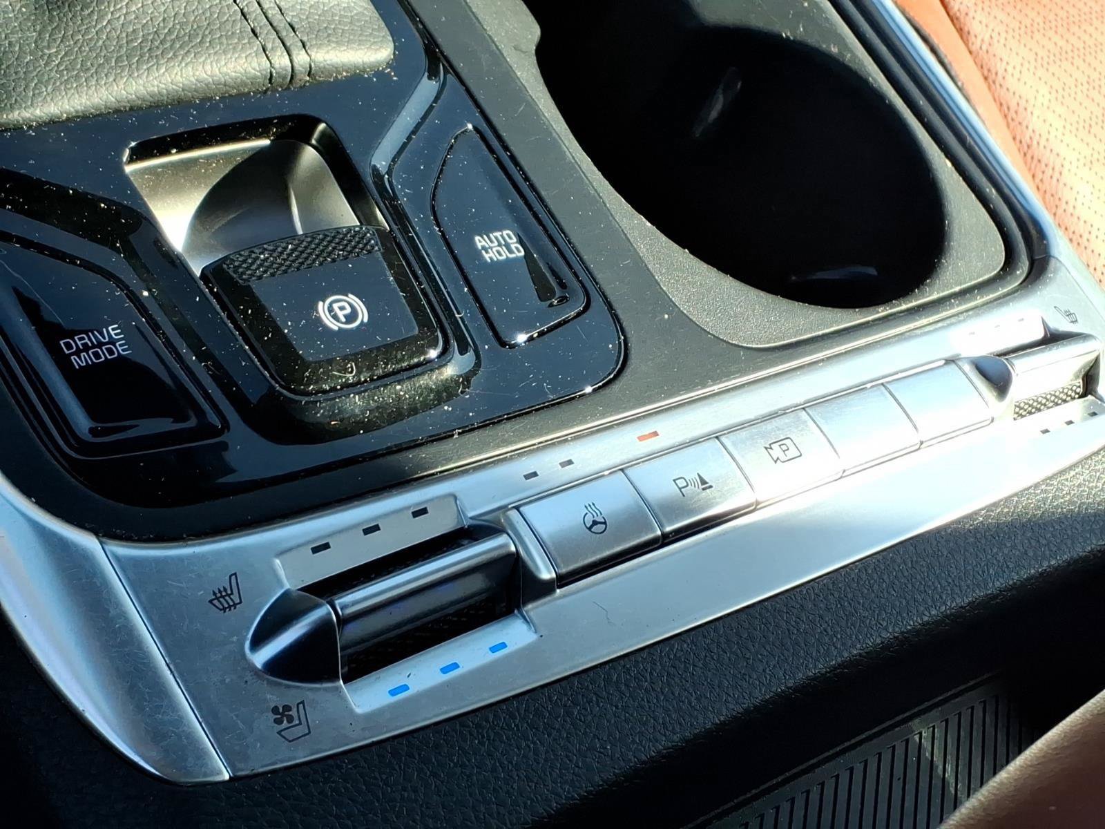 Used 2025 Kia Carnival SX Prestige FWD image 16