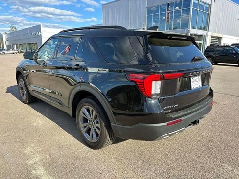 Used 2026 Ford Explorer Active w/ Active Comfort Package AWD/4WD image 5