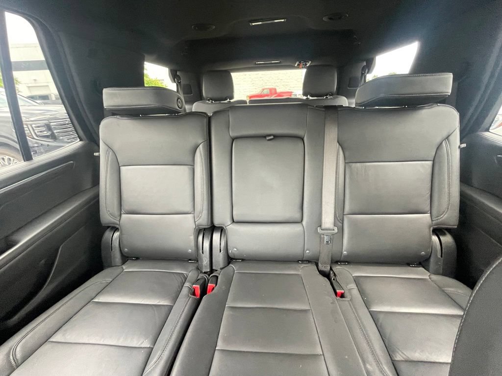 Used 2025 Chevrolet Tahoe LT RWD image 25