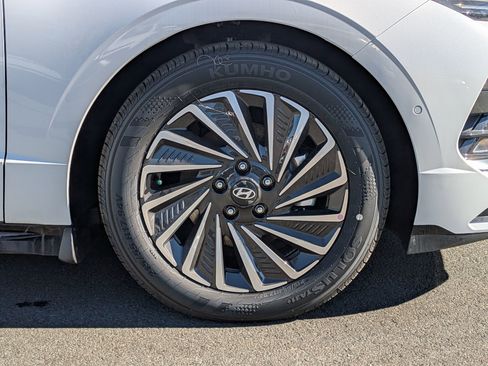 New 2026 Hyundai Sonata Limited FWD image 7