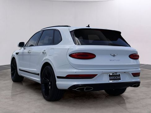 Used 2021 Bentley Bentayga Plug-In Hybrid AWD/4WD image 5