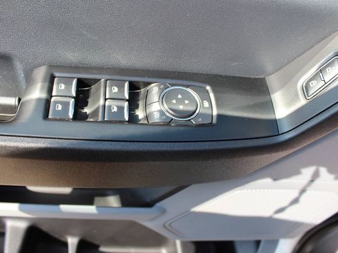 Used 2023 Ford F250 XL w/ Snow Plow/Camper Package AWD/4WD image 23
