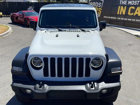 Used 2022 Jeep Wrangler Unlimited Sport AWD/4WD image 12