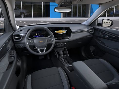 New 2026 Chevrolet TrailBlazer LT w/ Convenience Package FWD image 39