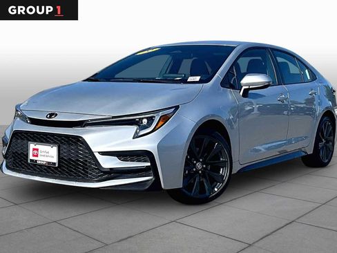Certified 2024 Toyota Corolla SE w/ SE Convenience Package FWD image 1