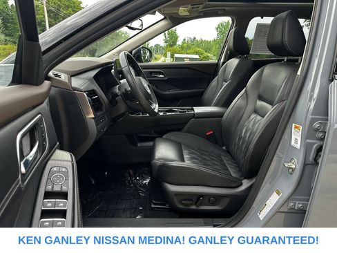 Used 2021 Nissan Rogue Platinum AWD/4WD image 36