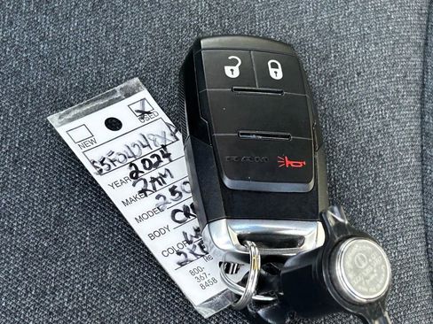 Used 2024 RAM 2500 Tradesman w/ Chrome Appearance Group image 47